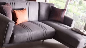 Alternative view of Ruby kulmasohva