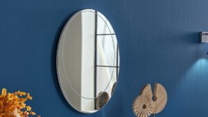 Alternative view of Majer kampauspöytä