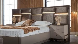 Alternative view of Veronica sänky yövaloilla