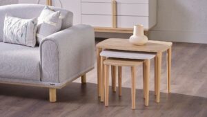 Boheems apupöytäsarja